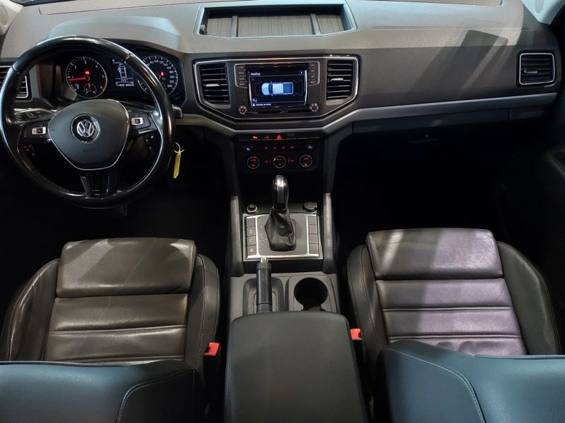 Volkswagen AMAROK 2.0 HIGHLINE 4X4 CD 16V TURBO INTERCOOLER DIESEL 4P AUTOMÁTICO 2021/2021 BETIOLO NOVOS E SEMINOVOS LAJEADO / Carros no Vale