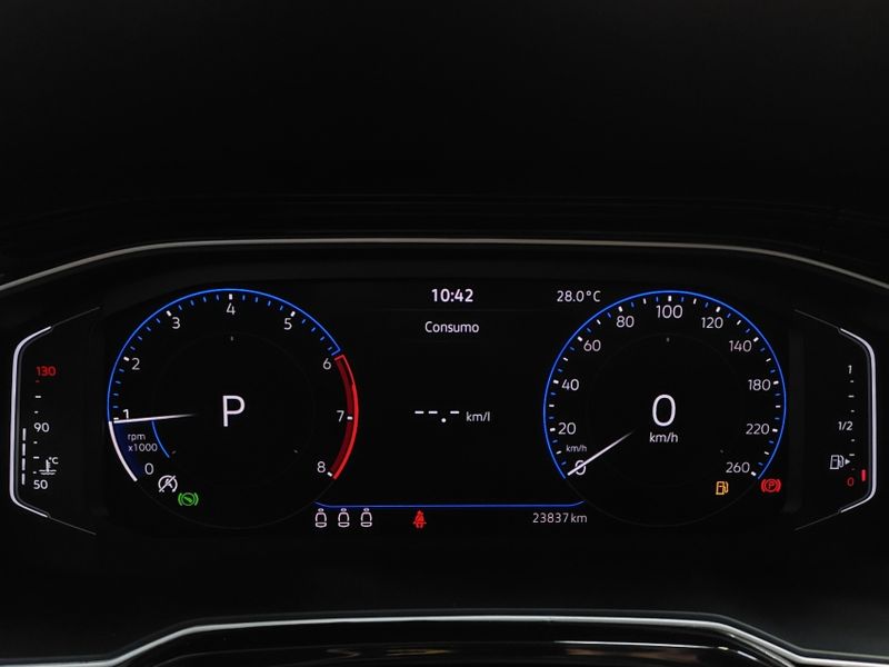 Volkswagen POLO 1.0 170 TSI HIGHLINE AUTOMÁTICO 2023/2024 BETIOLO NOVOS E SEMINOVOS LAJEADO / Carros no Vale