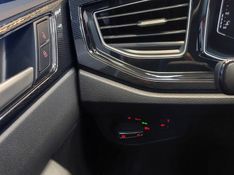 Volkswagen POLO 1.0 170 TSI HIGHLINE AUTOMÁTICO 2023/2024 BETIOLO NOVOS E SEMINOVOS LAJEADO / Carros no Vale