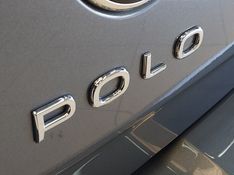 Volkswagen POLO 1.0 170 TSI HIGHLINE AUTOMÁTICO 2023/2024 BETIOLO NOVOS E SEMINOVOS LAJEADO / Carros no Vale