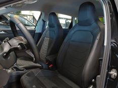 Volkswagen POLO 1.0 170 TSI HIGHLINE AUTOMÁTICO 2023/2024 BETIOLO NOVOS E SEMINOVOS LAJEADO / Carros no Vale