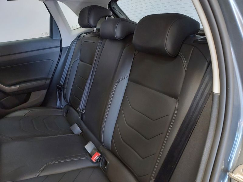 Volkswagen POLO 1.0 170 TSI HIGHLINE AUTOMÁTICO 2023/2024 BETIOLO NOVOS E SEMINOVOS LAJEADO / Carros no Vale