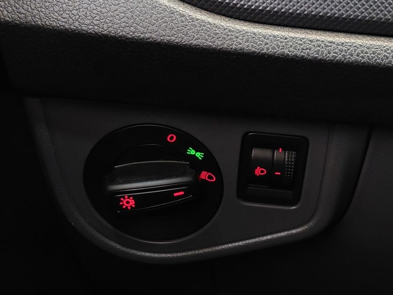 Volkswagen POLO 1.0 MPI MANUAL 2024/2024 BETIOLO NOVOS E SEMINOVOS LAJEADO / Carros no Vale