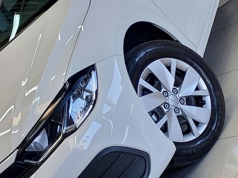 Volkswagen POLO 1.0 MPI MANUAL 2024/2024 BETIOLO NOVOS E SEMINOVOS LAJEADO / Carros no Vale