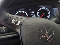 Volkswagen POLO 1.0 MPI TRACK MANUAL 2023/2024 BETIOLO NOVOS E SEMINOVOS LAJEADO / Carros no Vale