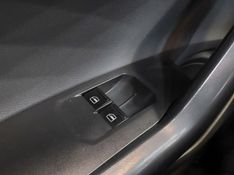 Volkswagen POLO 1.0 MPI TRACK MANUAL 2023/2024 BETIOLO NOVOS E SEMINOVOS LAJEADO / Carros no Vale