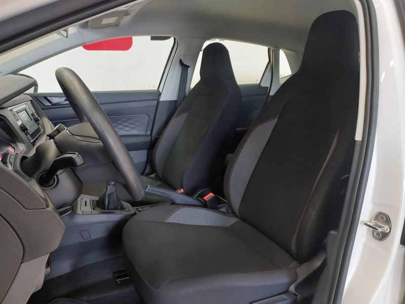Volkswagen POLO 1.0 MPI TRACK MANUAL 2023/2024 BETIOLO NOVOS E SEMINOVOS LAJEADO / Carros no Vale