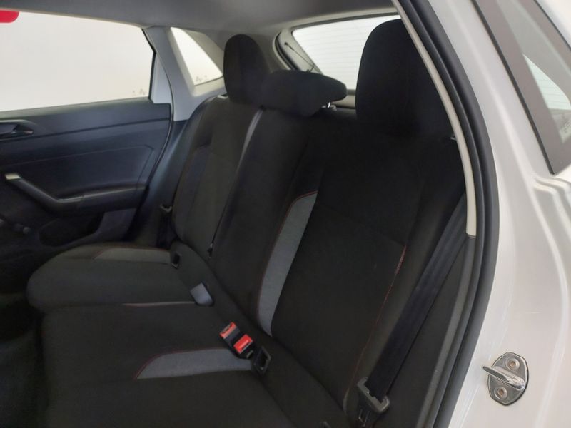 Volkswagen POLO 1.0 MPI TRACK MANUAL 2023/2024 BETIOLO NOVOS E SEMINOVOS LAJEADO / Carros no Vale