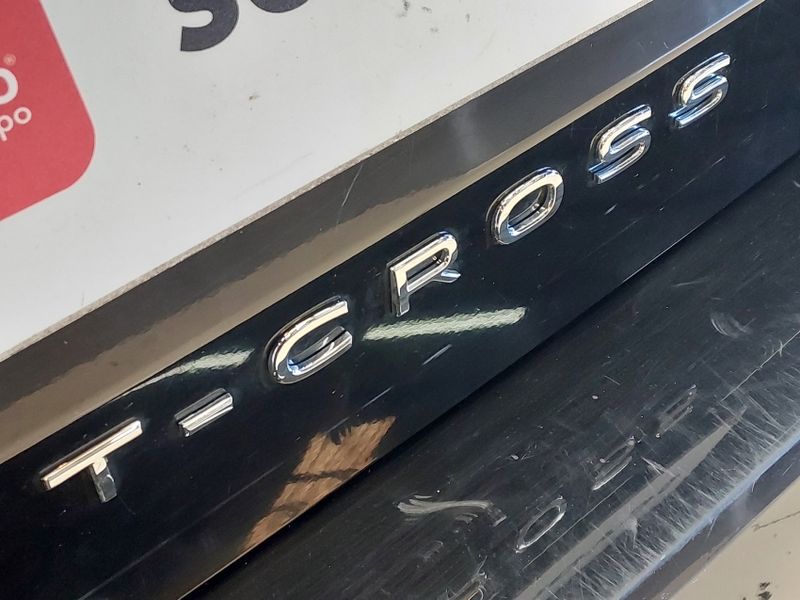 Volkswagen T-CROSS 1.0 200 TSI TOTAL FLEX AUTOMÁTICO 2023/2024 BETIOLO NOVOS E SEMINOVOS LAJEADO / Carros no Vale Volkswagen T-CROSS 1.0 200 TSI TOTAL FLEX AUTOMÁTICO 2023/2024 BETIOLO NOVOS E SEMINOVOS LAJEADO / Carros no Vale