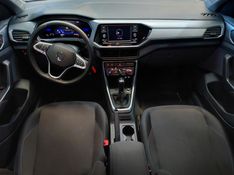 Volkswagen T-CROSS 1.0 200 TSI TOTAL FLEX AUTOMÁTICO 2023/2024 BETIOLO NOVOS E SEMINOVOS LAJEADO / Carros no Vale