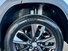 Chevrolet TRACKER 1.2 TURBO FLEX PREMIER AUTOMÁTICO 2021/2022 CASTELLAN E TOMAZONI MOTORS CAXIAS DO SUL / Carros no Vale