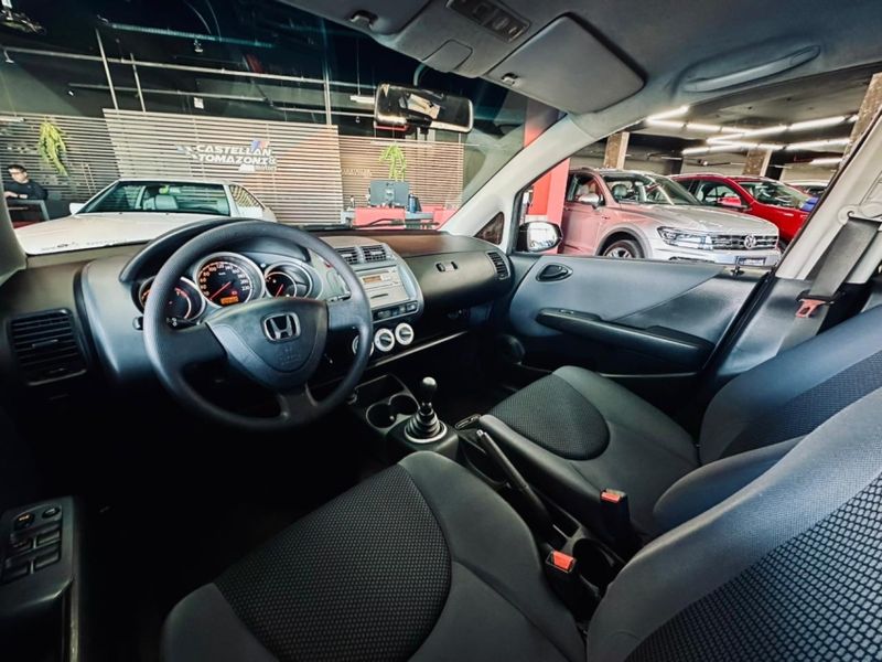 Honda FIT 1.4 LXL 16V FLEX 4P MANUAL 2008/2008 CASTELLAN E TOMAZONI MOTORS CAXIAS DO SUL / Carros no Vale