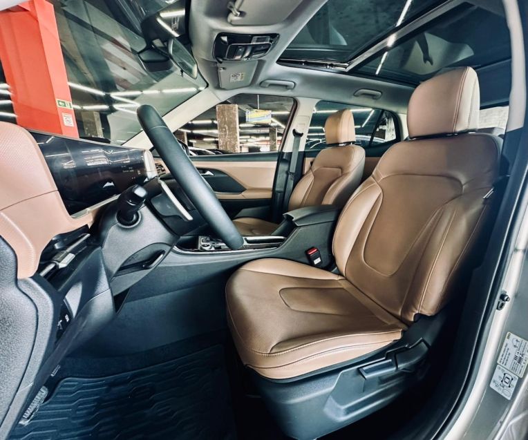 Hyundai CRETA 1.0 TGDI FLEX PLATINUM AUTOMÁTICO 2024/2025 CASTELLAN E TOMAZONI MOTORS CAXIAS DO SUL / Carros no Vale Hyundai CRETA 1.0 TGDI FLEX PLATINUM AUTOMÁTICO 2024/2025 CASTELLAN E TOMAZONI MOTORS CAXIAS DO SUL / Carros no Vale