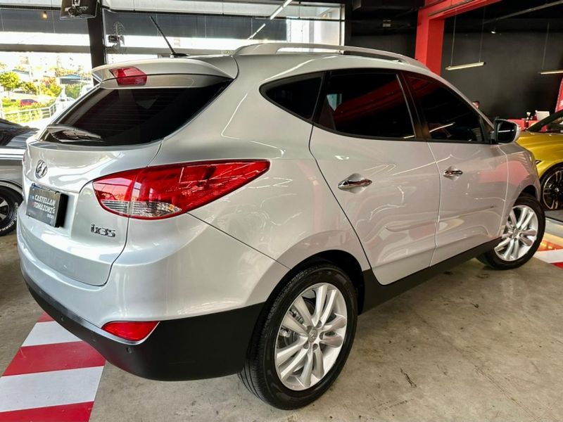 Hyundai IX35 2.0 MPFI GLS 4X2 16V GASOLINA 4P AUTOMÁTICO 2011/2012 CASTELLAN E TOMAZONI MOTORS CAXIAS DO SUL / Carros no Vale