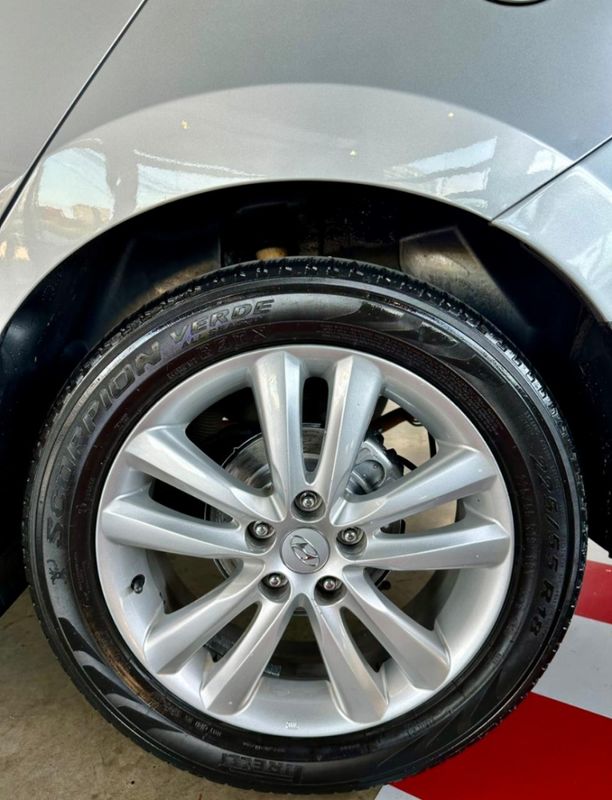 Hyundai IX35 2.0 MPFI GLS 4X2 16V GASOLINA 4P AUTOMÁTICO 2011/2012 CASTELLAN E TOMAZONI MOTORS CAXIAS DO SUL / Carros no Vale