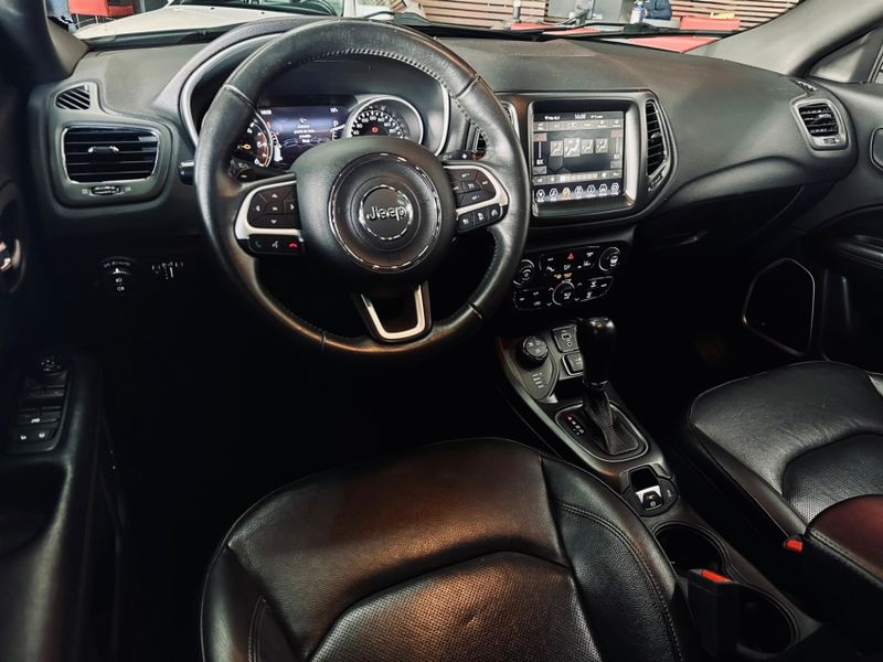 JEEP COMPASS 2.0 16V DIESEL S 4X4 AUTOMÁTICO 2020/2021 CASTELLAN E TOMAZONI MOTORS CAXIAS DO SUL / Carros no Vale JEEP COMPASS 2.0 16V DIESEL S 4X4 AUTOMÁTICO 2020/2021 CASTELLAN E TOMAZONI MOTORS CAXIAS DO SUL / Carros no Vale