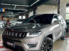 JEEP COMPASS 2.0 16V FLEX LIMITED AUTOMÁTICO 2021/2021 CASTELLAN E TOMAZONI MOTORS CAXIAS DO SUL / Carros no Vale