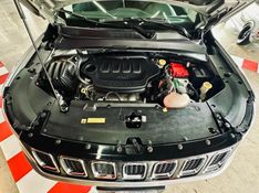 JEEP COMPASS 2.0 16V FLEX LONGITUDE AUTOMÁTICO 2019/2020 CASTELLAN E TOMAZONI MOTORS CAXIAS DO SUL / Carros no Vale