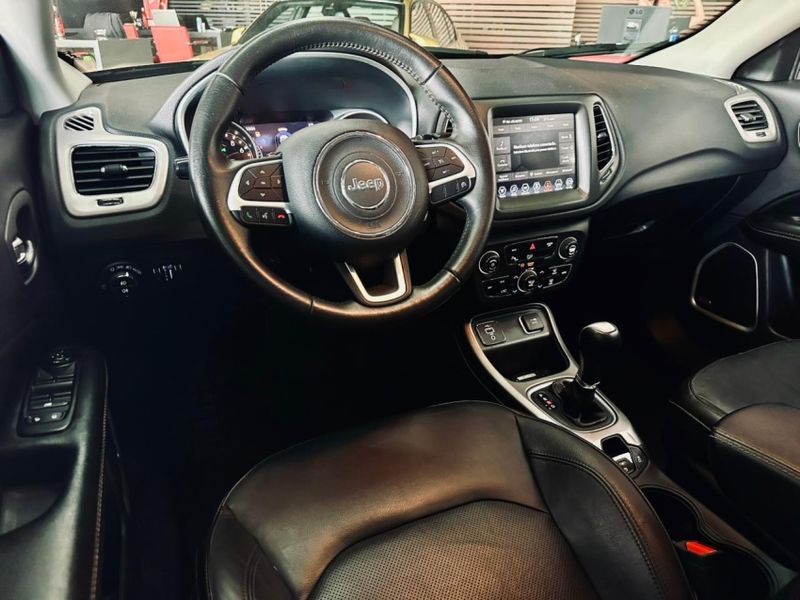 JEEP COMPASS 2.0 16V FLEX LONGITUDE AUTOMÁTICO 2019/2020 CASTELLAN E TOMAZONI MOTORS CAXIAS DO SUL / Carros no Vale