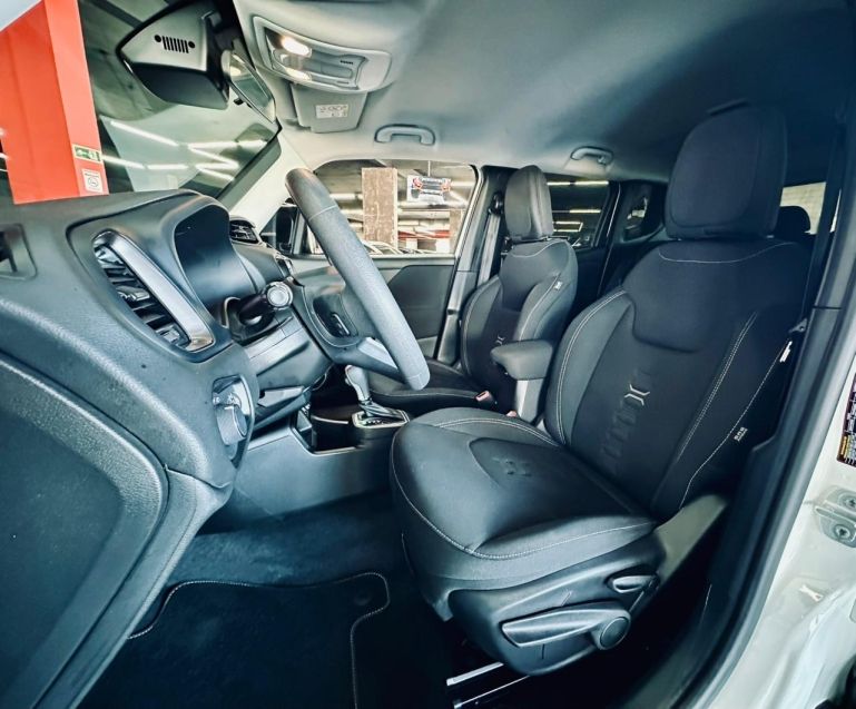 JEEP RENEGADE 1.3 T270 TURBO FLEX SPORT AT6 2023/2024 CASTELLAN E TOMAZONI MOTORS CAXIAS DO SUL / Carros no Vale JEEP RENEGADE 1.3 T270 TURBO FLEX SPORT AT6 2023/2024 CASTELLAN E TOMAZONI MOTORS CAXIAS DO SUL / Carros no Vale