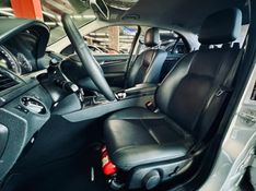 Mercedes-Benz C 180 1.8 CGI CLASSIC 16V GASOLINA 4P AUTOMÁTICO 2011/2011 CASTELLAN E TOMAZONI MOTORS CAXIAS DO SUL / Carros no Vale