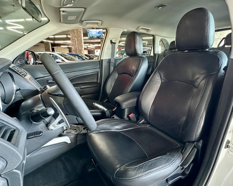 Mitsubishi ASX 2.0 4X2 16V FLEX 4P AUTOMÁTICO 2017/2018 CASTELLAN E TOMAZONI MOTORS CAXIAS DO SUL / Carros no Vale