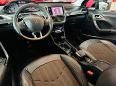 Peugeot 2008 1.6 16V FLEX GRIFFE 4P AUTOMÁTICO 2016/2017 CASTELLAN E TOMAZONI MOTORS CAXIAS DO SUL / Carros no Vale