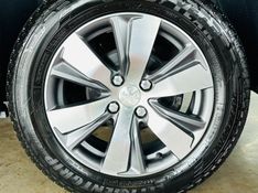 Peugeot 2008 1.6 16V FLEX GRIFFE 4P AUTOMÁTICO 2016/2017 CASTELLAN E TOMAZONI MOTORS CAXIAS DO SUL / Carros no Vale