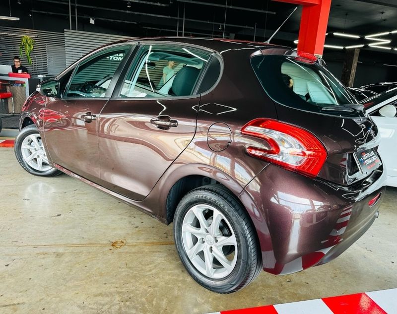 Peugeot 208 1.5 ALLURE 8V FLEX 4P MANUAL 2014/2014 CASTELLAN E TOMAZONI MOTORS CAXIAS DO SUL / Carros no Vale