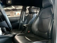 Toyota COROLLA CROSS 2.0 VVT-IE FLEX XRE DIRECT SHIFT 2022/2023 CASTELLAN E TOMAZONI MOTORS CAXIAS DO SUL / Carros no Vale