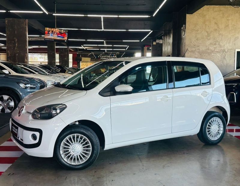 Volkswagen UP 1.0 TSI MOVE UP 12V FLEX 4P MANUAL 2017/2017 CASTELLAN E TOMAZONI MOTORS CAXIAS DO SUL / Carros no Vale
