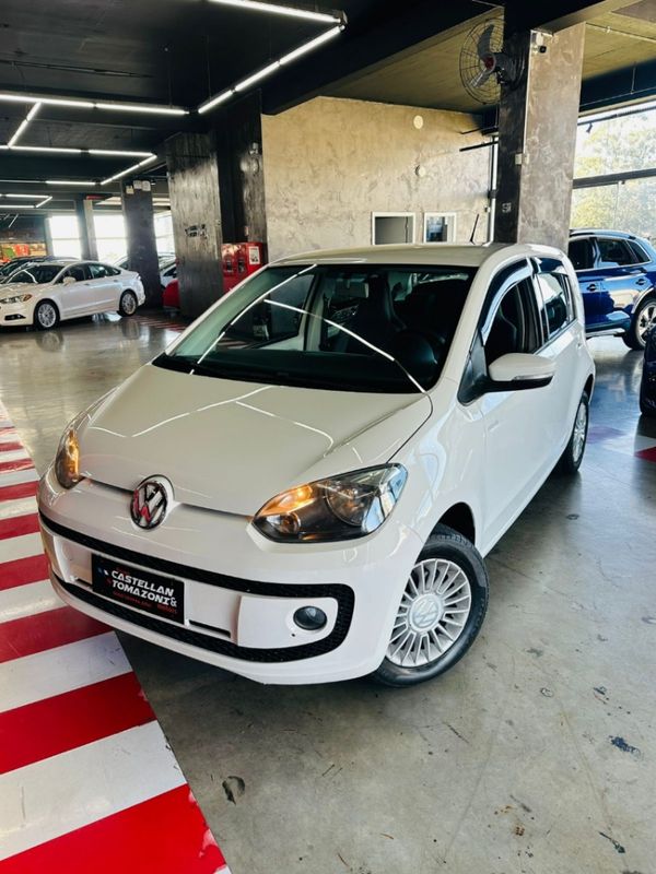 Volkswagen UP 1.0 TSI MOVE UP 12V FLEX 4P MANUAL 2017/2017 CASTELLAN E TOMAZONI MOTORS CAXIAS DO SUL / Carros no Vale