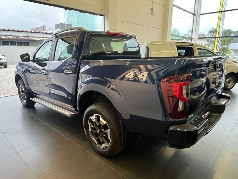 Nissan FRONTIER 2.3 16V TURBO DIESEL PLATINUM CD 4X4 AUTOMÁTICO 2024/2025 DRSUL SEMINOVOS CAXIAS DO SUL – LAJEADO – SANTA CRUZ DO SUL / Carros no Vale