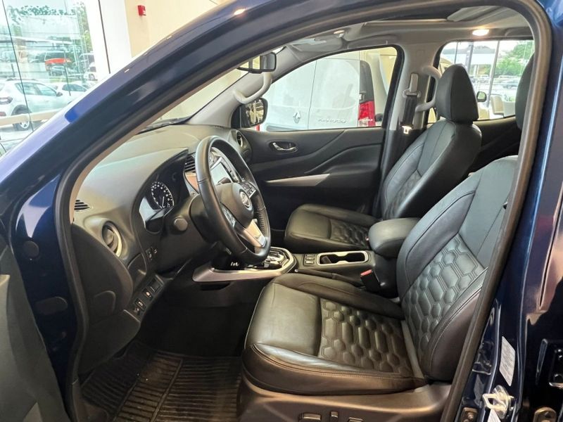 Nissan FRONTIER 2.3 16V TURBO DIESEL PLATINUM CD 4X4 AUTOMÁTICO 2024/2025 DRSUL SEMINOVOS CAXIAS DO SUL – LAJEADO – SANTA CRUZ DO SUL / Carros no Vale