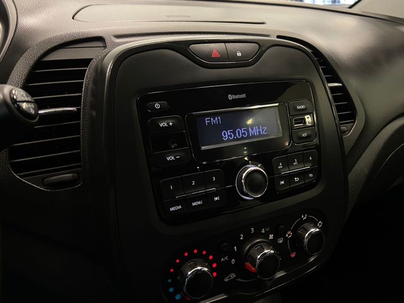 Renault CAPTUR 1.6 16V SCE FLEX LIFE X-TRONIC 2018/2019 DRSUL SEMINOVOS CAXIAS DO SUL – LAJEADO – SANTA CRUZ DO SUL / Carros no Vale