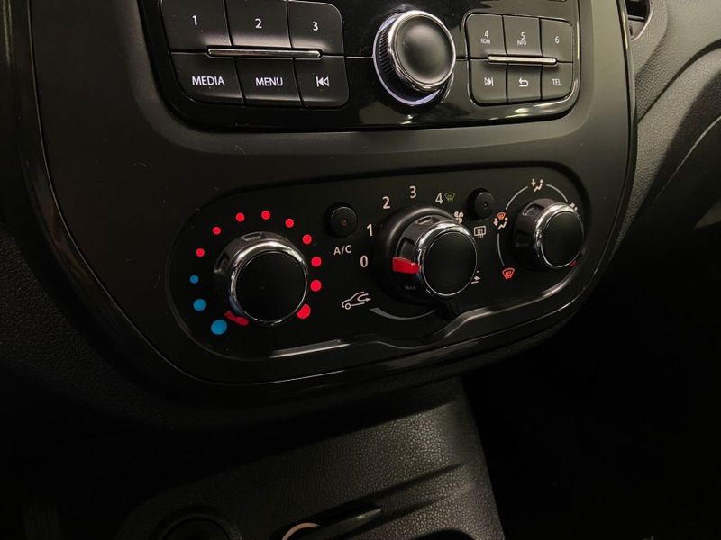 Renault CAPTUR 1.6 16V SCE FLEX LIFE X-TRONIC 2018/2019 DRSUL SEMINOVOS CAXIAS DO SUL – LAJEADO – SANTA CRUZ DO SUL / Carros no Vale