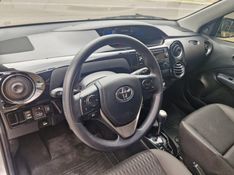 Toyota ETIOS 1.5 X PLUS 16V FLEX 4P AUTOMÁTICO 2019/2020 DRSUL SEMINOVOS CAXIAS DO SUL – LAJEADO – SANTA CRUZ DO SUL / Carros no Vale
