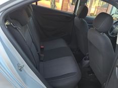 Chevrolet ONIX 1.0 MPFI JOY 8V FLEX 4P MANUAL 2019/2019 CAMINHÕES & CAMIONETAS PASSO FUNDO / Carros no Vale