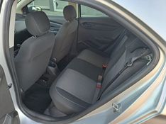 Chevrolet ONIX 1.0 MPFI JOY 8V FLEX 4P MANUAL 2019/2019 CAMINHÕES & CAMIONETAS PASSO FUNDO / Carros no Vale