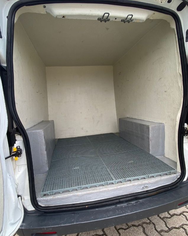 Fiat FIORINO 1.4 MPI FURGÃO 8V FLEX 2P MANUAL 2015/2016 CAMINHÕES & CAMIONETAS PASSO FUNDO / Carros no Vale