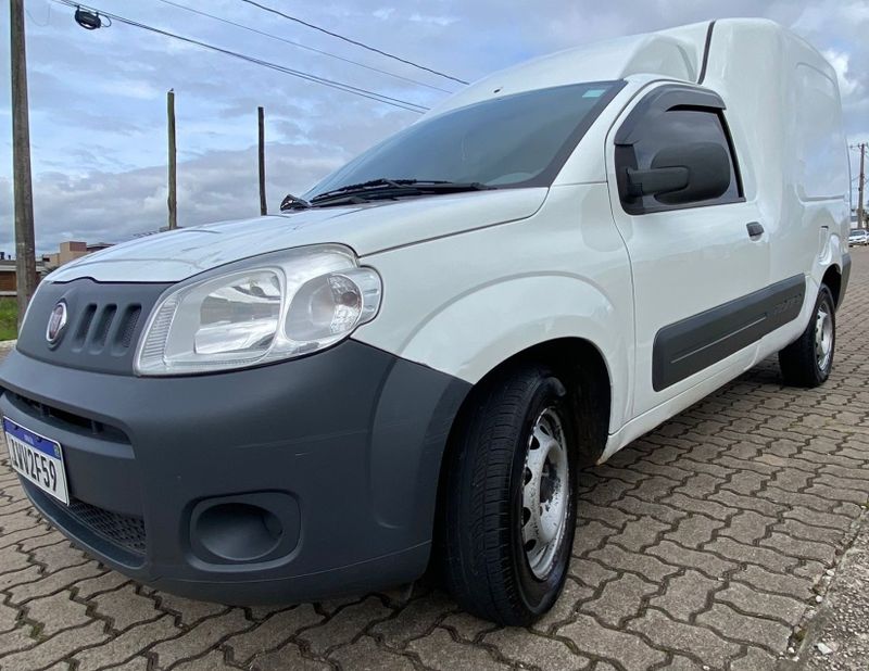 Fiat FIORINO 1.4 MPI FURGÃO 8V FLEX 2P MANUAL 2015/2016 CAMINHÕES & CAMIONETAS PASSO FUNDO / Carros no Vale