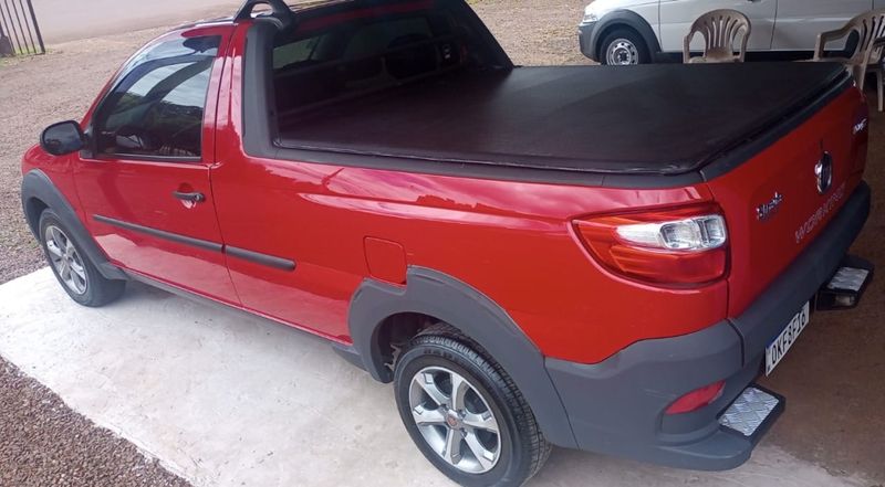 Fiat STRADA 1.4 MPI WORKING CS 8V FLEX 2P MANUAL 2014/2015 CAMINHÕES & CAMIONETAS PASSO FUNDO / Carros no Vale