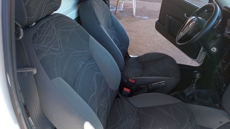 Fiat STRADA 1.4 MPI WORKING CS 8V FLEX 2P MANUAL 2014/2015 CAMINHÕES & CAMIONETAS PASSO FUNDO / Carros no Vale