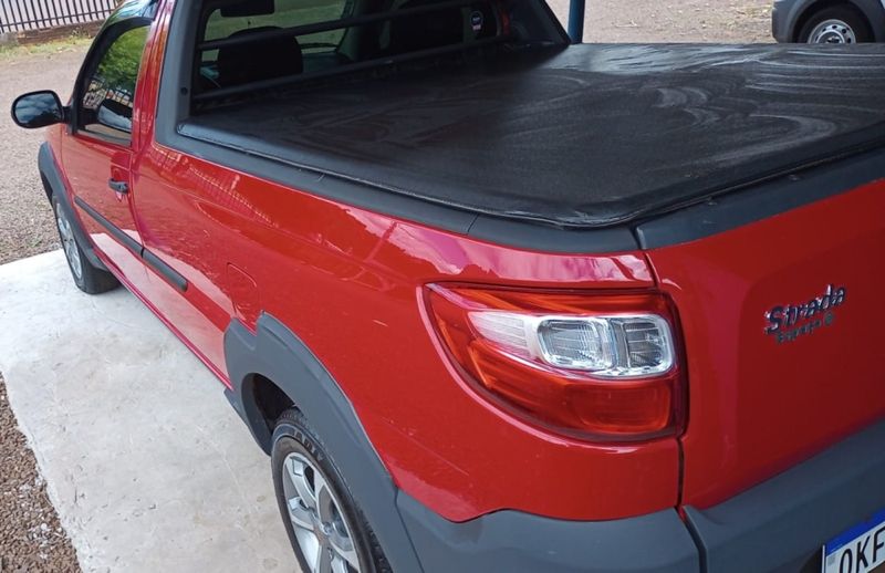Fiat STRADA 1.4 MPI WORKING CS 8V FLEX 2P MANUAL 2014/2015 CAMINHÕES & CAMIONETAS PASSO FUNDO / Carros no Vale
