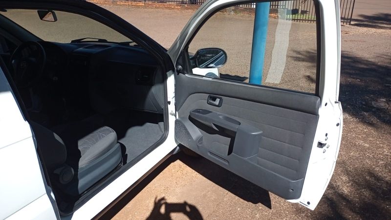 Fiat STRADA 1.4 MPI WORKING CS 8V FLEX 2P MANUAL 2014/2015 CAMINHÕES & CAMIONETAS PASSO FUNDO / Carros no Vale