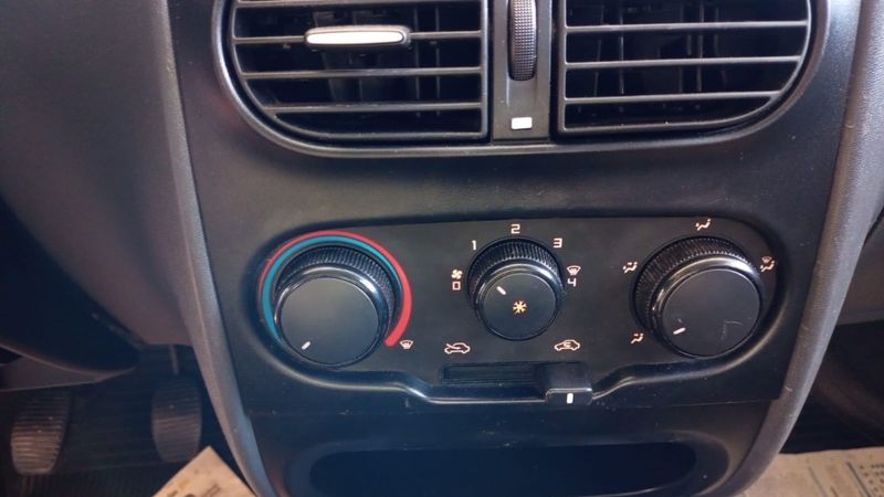 Fiat STRADA 1.4 MPI WORKING CS 8V FLEX 2P MANUAL 2014/2015 CAMINHÕES & CAMIONETAS PASSO FUNDO / Carros no Vale