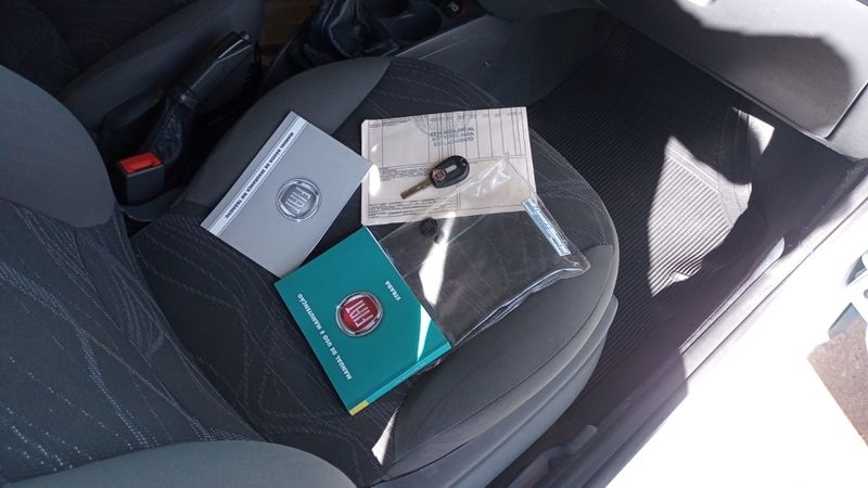 Fiat STRADA 1.4 MPI WORKING CS 8V FLEX 2P MANUAL 2014/2015 CAMINHÕES & CAMIONETAS PASSO FUNDO / Carros no Vale