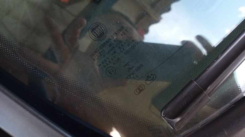 Fiat STRADA 1.4 MPI WORKING CS 8V FLEX 2P MANUAL 2014/2015 CAMINHÕES & CAMIONETAS PASSO FUNDO / Carros no Vale