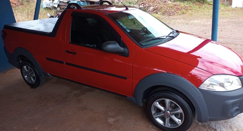 Fiat STRADA 1.4 MPI WORKING CS 8V FLEX 2P MANUAL 2014/2015 CAMINHÕES & CAMIONETAS PASSO FUNDO / Carros no Vale