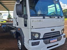 Ford Cargo 1119 Turbo 6×2 Chassi 2015/2015 CAMINHÕES & CAMIONETAS PASSO FUNDO / Carros no Vale